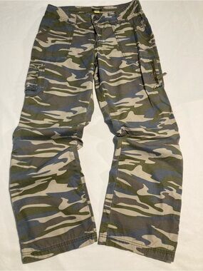 Cabela’s Camo Cargo Pants Size 10/10
